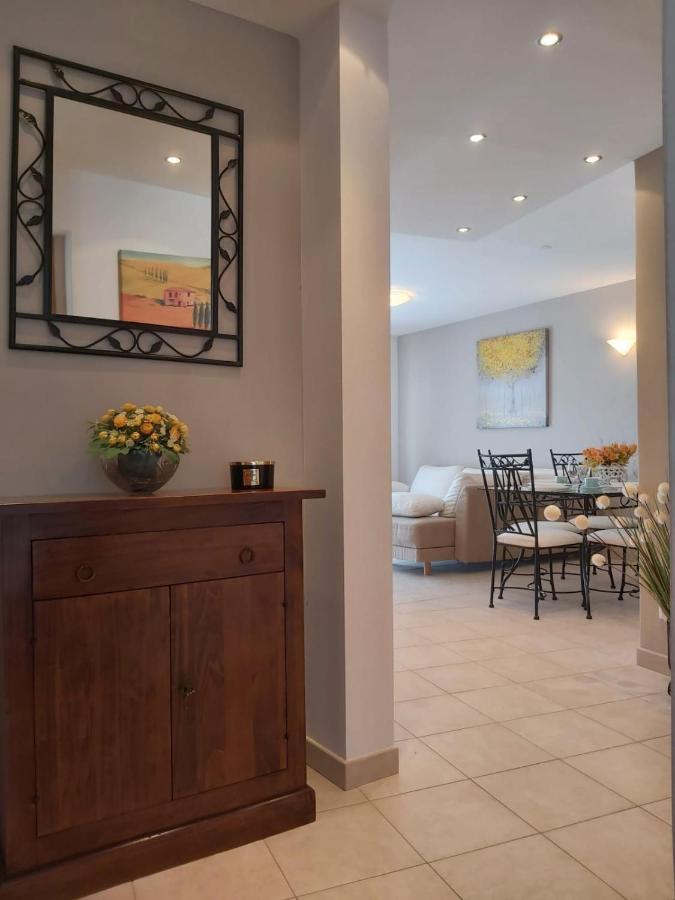 Villa Seaview With Pool - Apartment Yellow Trogir Exteriör bild